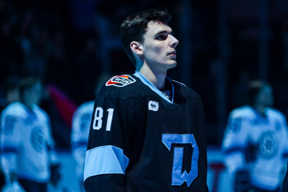 Виталий Пинчук, воспитанник жлобинского хоккея Хоккей.jpg