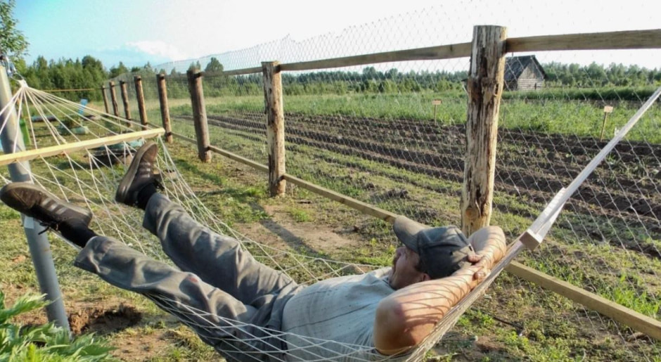 Отдых в саду.jpg Отдых в саду.jpg