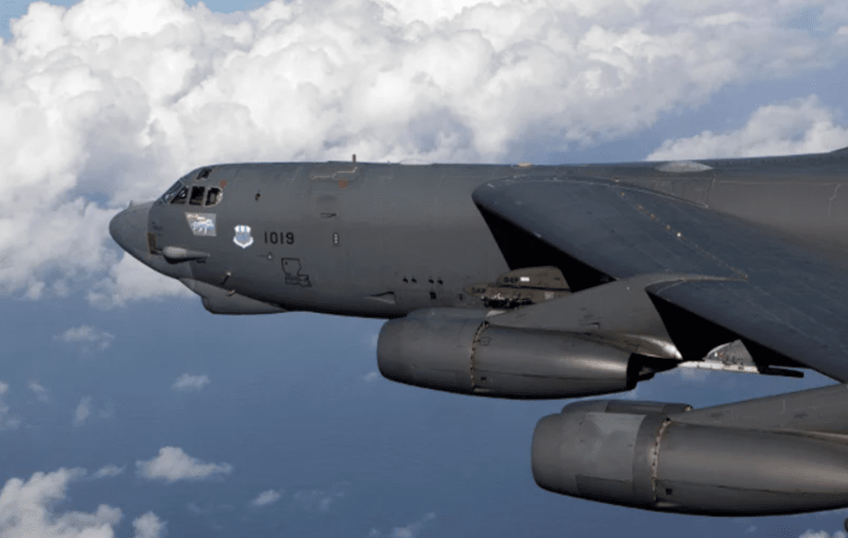Boeing B-52H Stratofortress.png Boeing B-52H Stratofortress.png