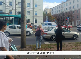 Минчанин ранил ножом мужчину в трамвае после словесной перепалки 