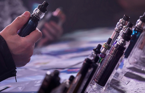 В Беларуси могут ввести уголовную ответственность за продажу вейпов несовершеннолетним