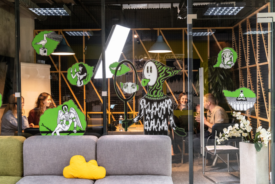 Эксперты ActiveCloud ведут прямой эфир .jpg