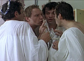 Ученые выяснили, что именно люди запоминают после алкоголя