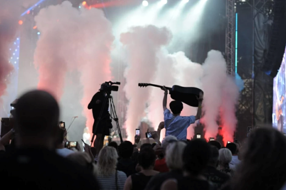 Блогер Баха 4.png