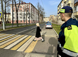 “Настоящее испытание” – В ГАИ объяснили, как теперь водителям нужно проезжать мимо пешеходов в Беларуси