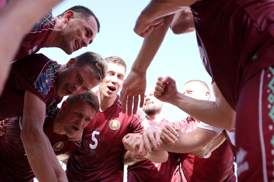 Пляжный футбол.jpg