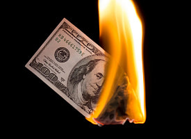 Собрался упасть ниже 2,9? Доллар еще больше сдал в Беларуси – итоги торгов 30 марта