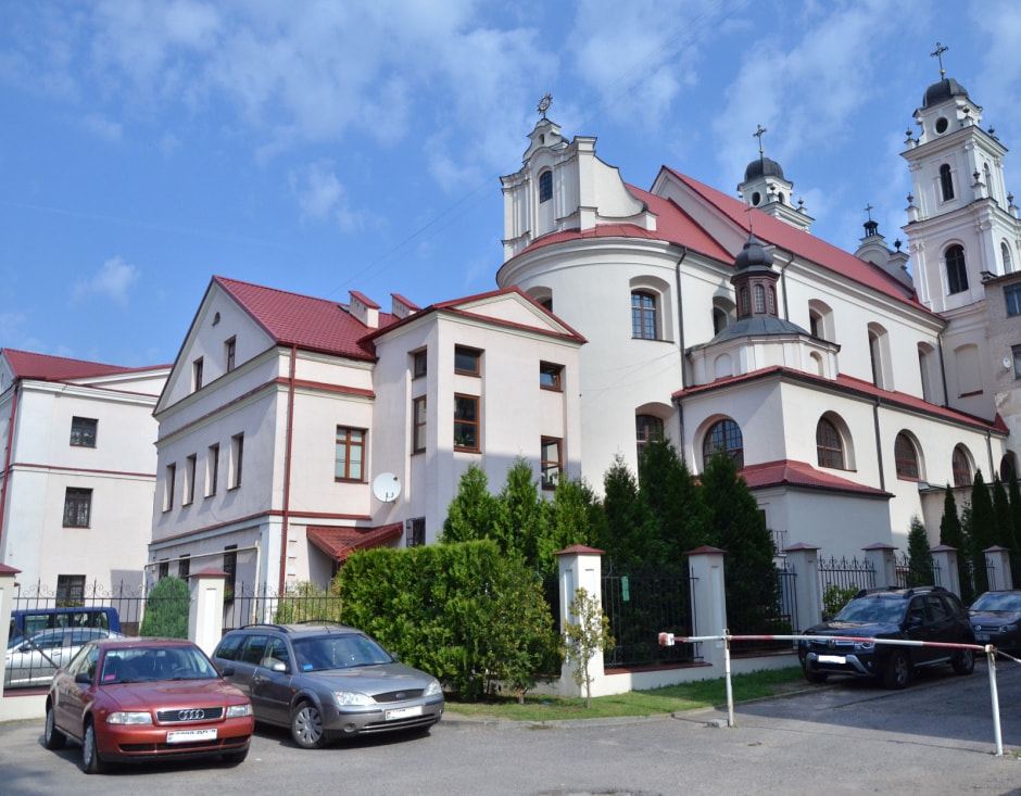 18-Архикафедральный костел Пресвятой Девы Марии в Минске (вид со двора).JPG
