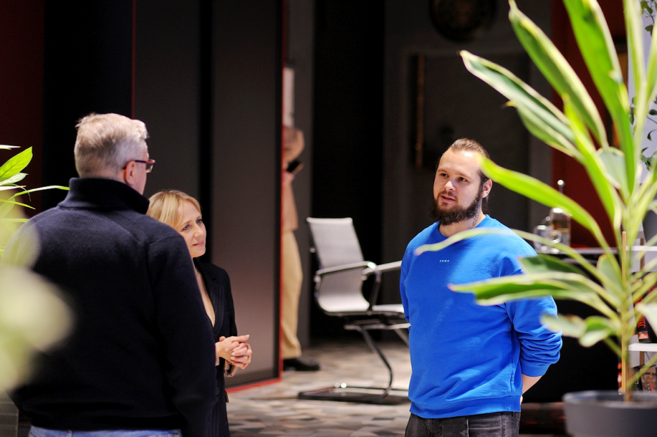 Бренд ZNWR 1_Максим Ганисевский.png