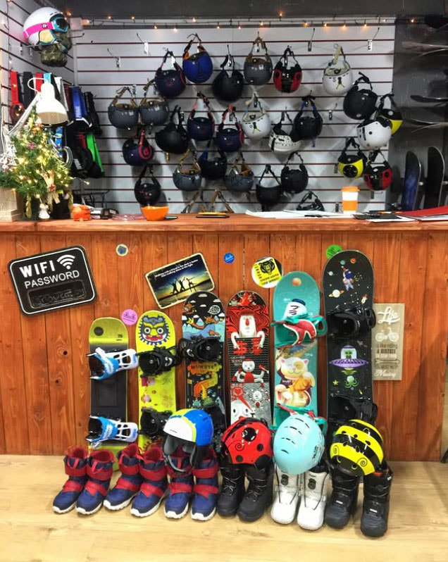 Snowcat1.jpg Snowcat1.jpg