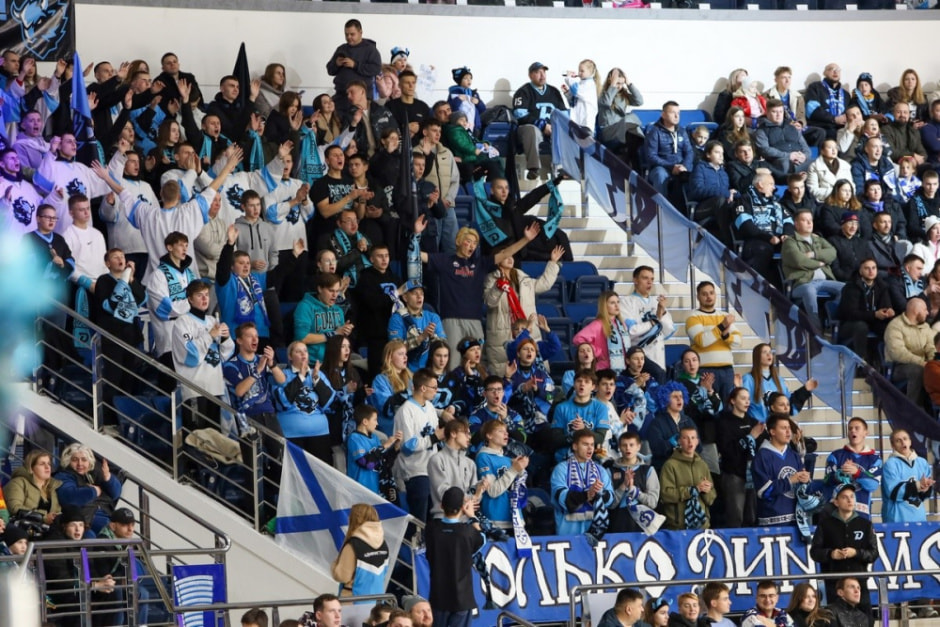 Вратарь Андрей Тихомиров 9.jpg