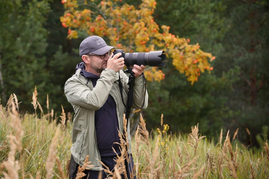 24-Анатолий Андреев с фотоаппаратом.jpg