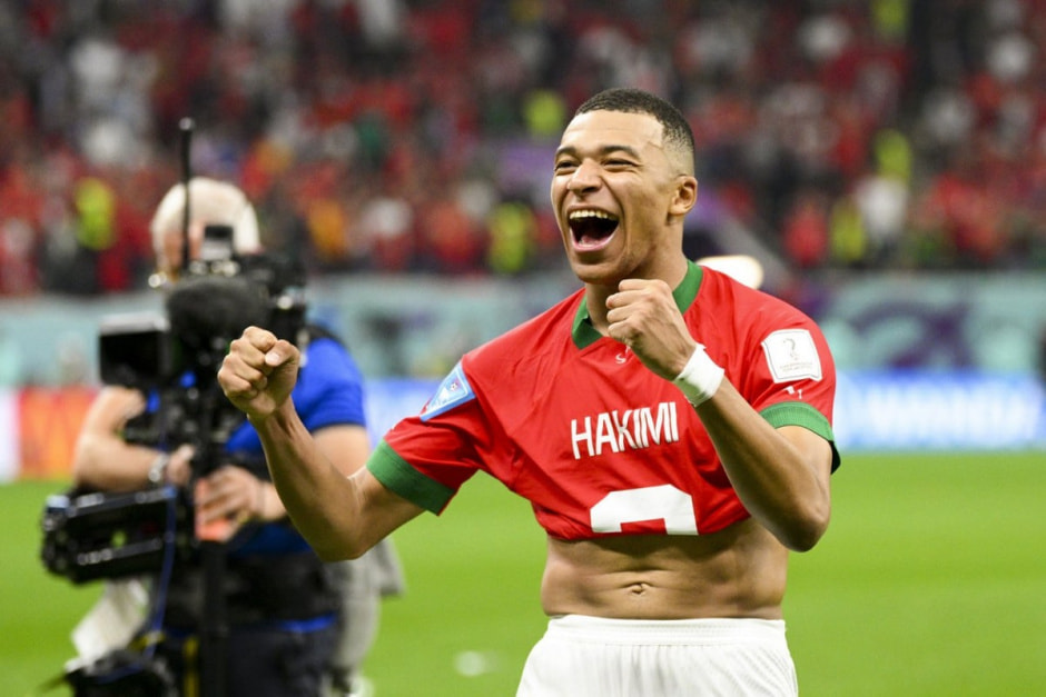 Полуфинал Франция-Марокко 1.jpg Полуфинал Франция-Марокко 1.jpg