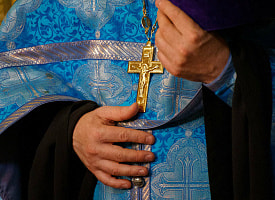 Белорусам звонят отцы-настоятели на Пасху? Милиция призвала не жертвовать деньги на такой сбор