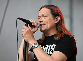 Умер Брэд Арнольд, фронтмен группы 3 Doors Down