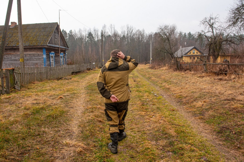 Парень построил дом из глины 5.jpg Парень построил дом из глины 5.jpg