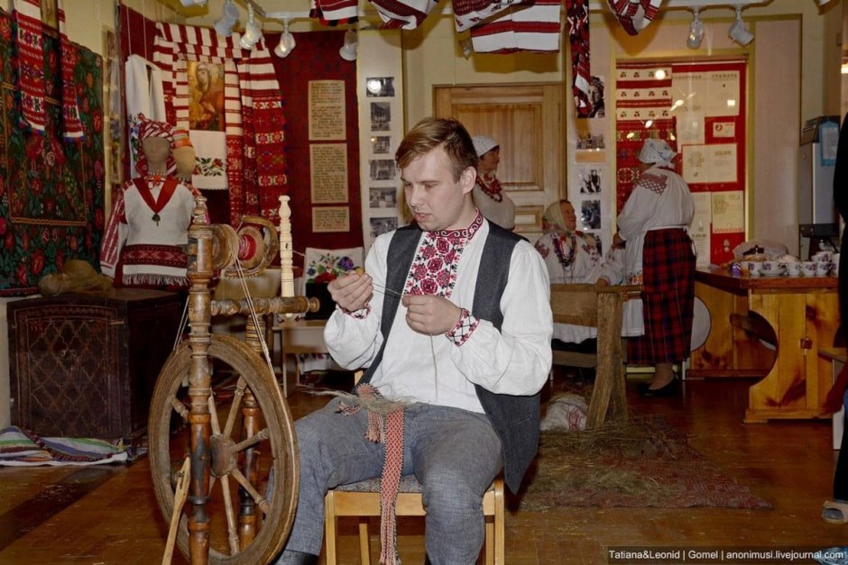 Директор музея в Ветке Петр Цалко 3.jpg