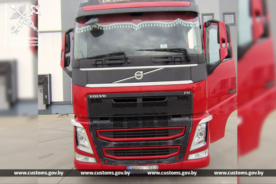 фура с цветами.jpg