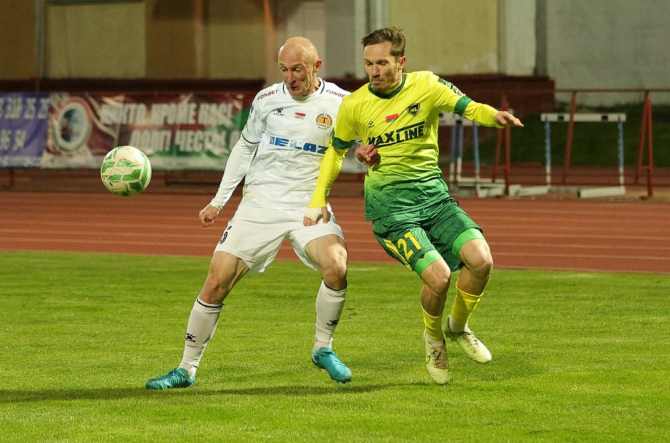 Футбольные игроки.jpg