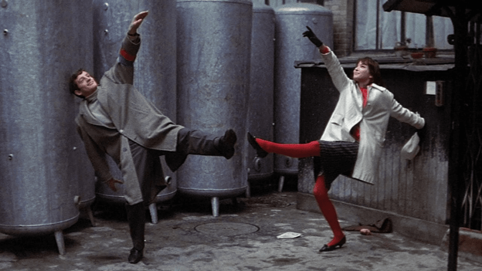 Женщина есть женщина Женщина есть женщина