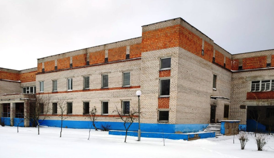 В Беларуси с аукциона продают здание психбольницы. Сколько стоит.jpg