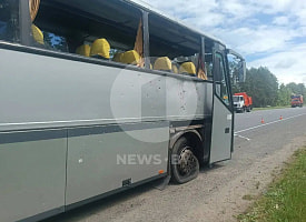 Автобус с детской футбольной командой из Речицы попал под обстрел дрона в Брянской области 