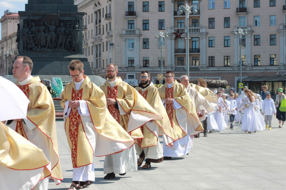 Працэсія божага цела 7.jpg