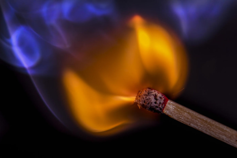 В Гомеле мужчина залез в чужой сарай и сгорел в нем.jpg