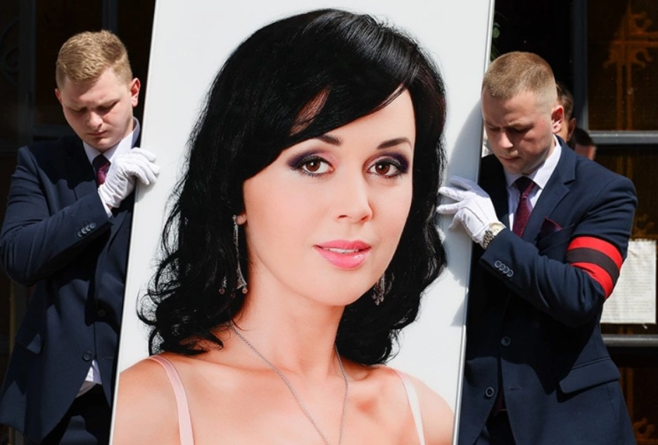 Похороны Заворотнюк 1.jpg