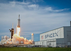 “Как выигрыш в лотерею”. IPO SpaceX сделает миллионерами тысячи сотрудников компании Маска