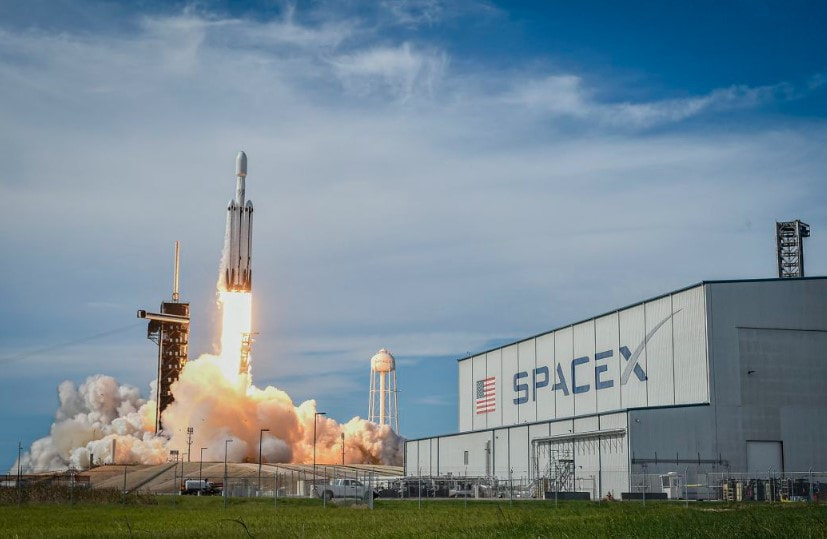 SpaceX SpaceX