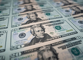 Доллар в Беларуси упал до минимума за 3 недели. Итоги торгов 18 февраля