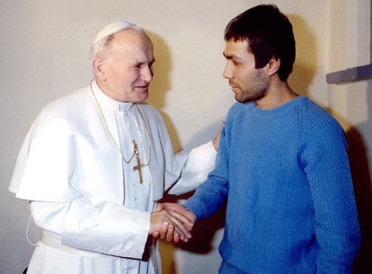 Покушение на Иоанна Павла II 