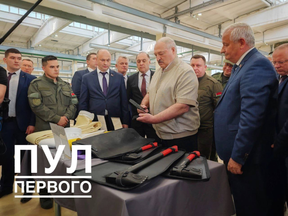 бомбер май 2024 бежевый.jpg