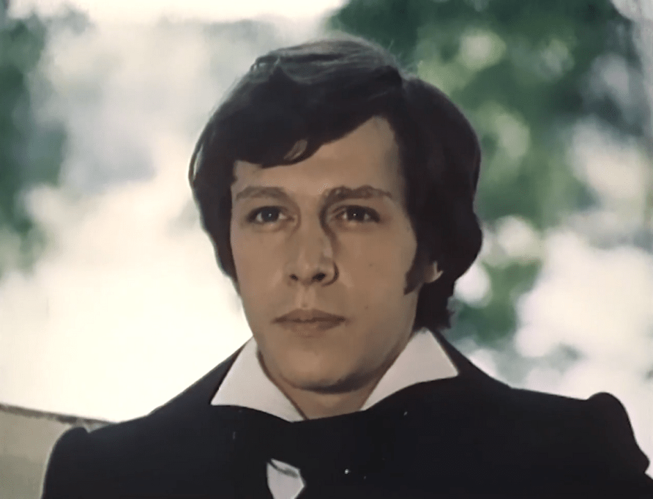 Кадр из сериала Благородный разбойник Владимир Дубровский 1988-2.png