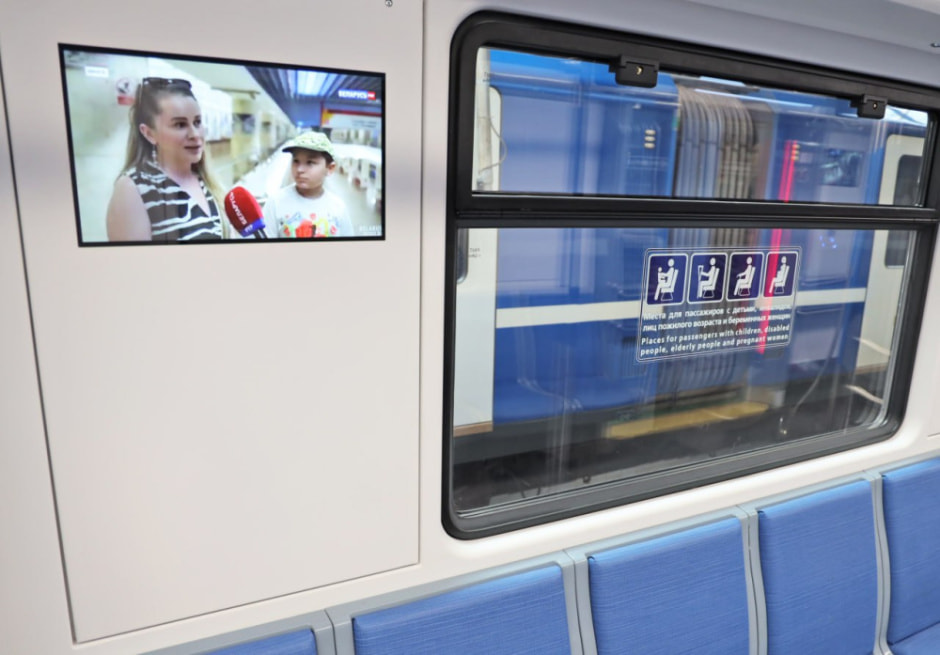 Для Зеленолужской линии метро прибыл второй поезд из России. Вот как выглядит новый состав (5).jpg