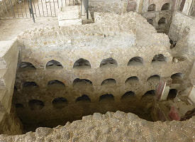 Зачем римляне вбивали гвозди в мёртвых: мрачный ритуал древности