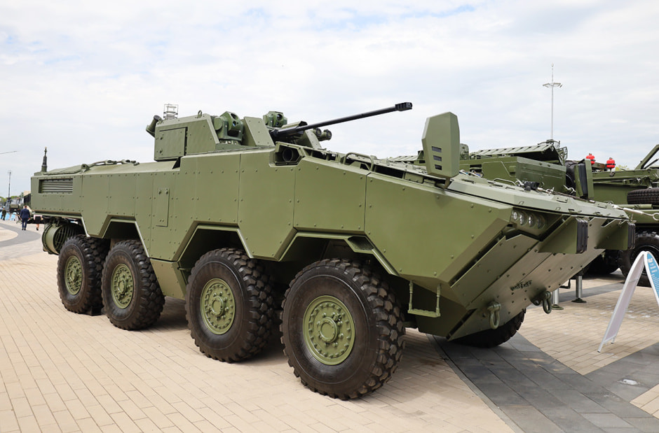 Бронетранспортер МЗКТ 690003-021 (V.2)