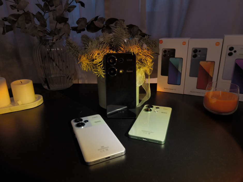 3 cмартфона.jpg