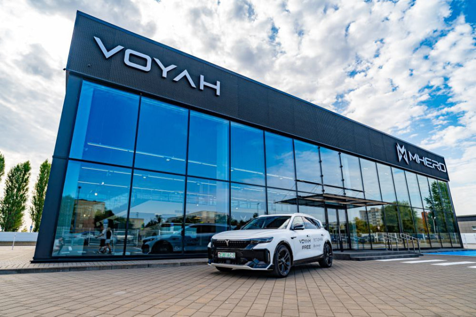 Премиальный автоцентр 2.jpeg