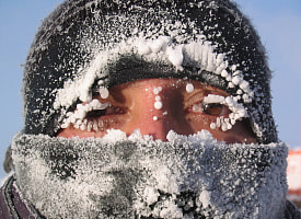 Ультраполярные -33°С. Белгидромет сразу на 3 дня объявил оранжевый уровень опасности