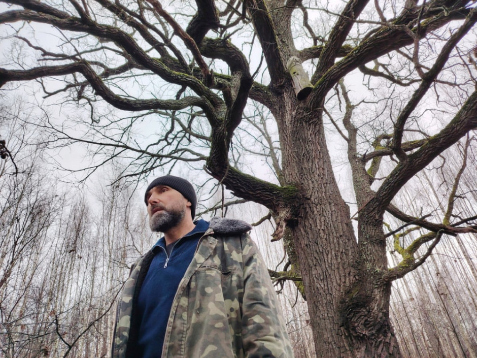 Как бортник спасает на Полесье черных пчел 5.jpg