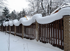 Чей забор? Кто должен ремонтировать ограждение между двумя садоводческими товариществами