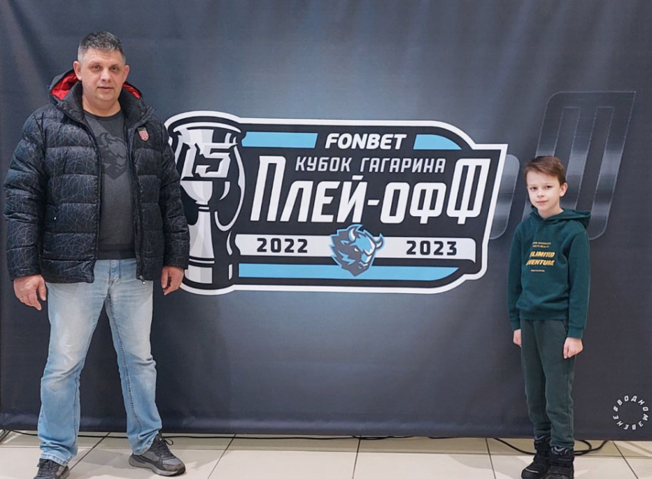 Болельщик из Марьиной Горки ездит на все домашние матчи минского Динамо (4).jpg