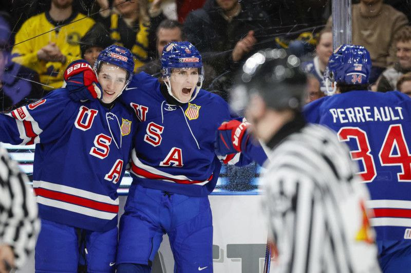 Хоккей США.jpg