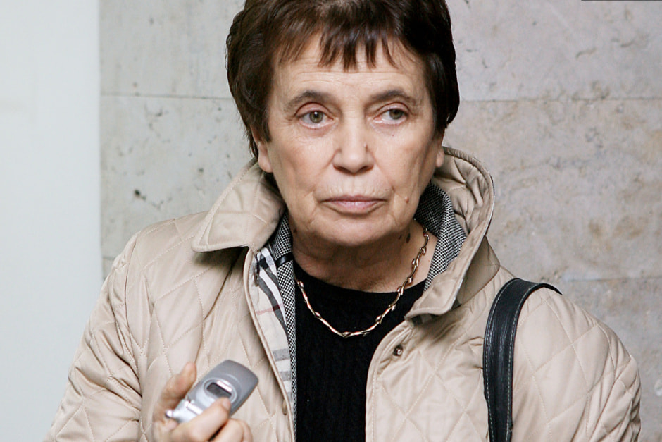 Умерла комментатор.jpg