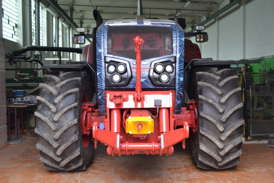 беспилотный трактор Belarus A3523i Фото Людмила Николайчук @av.by