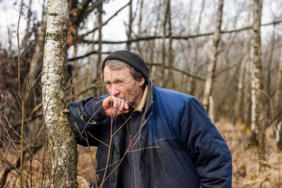 Как бортник спасает на Полесье черных пчел 6.jpg