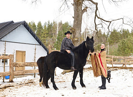 “Думал, у меня нет шансов”. Как знакомство белоруски и аргентинца обернулось жизнью на хуторе