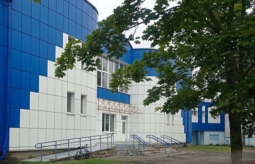 В Гомельской области «забыли» о бассейне в центре города – он стоял заброшенным больше 10 лет